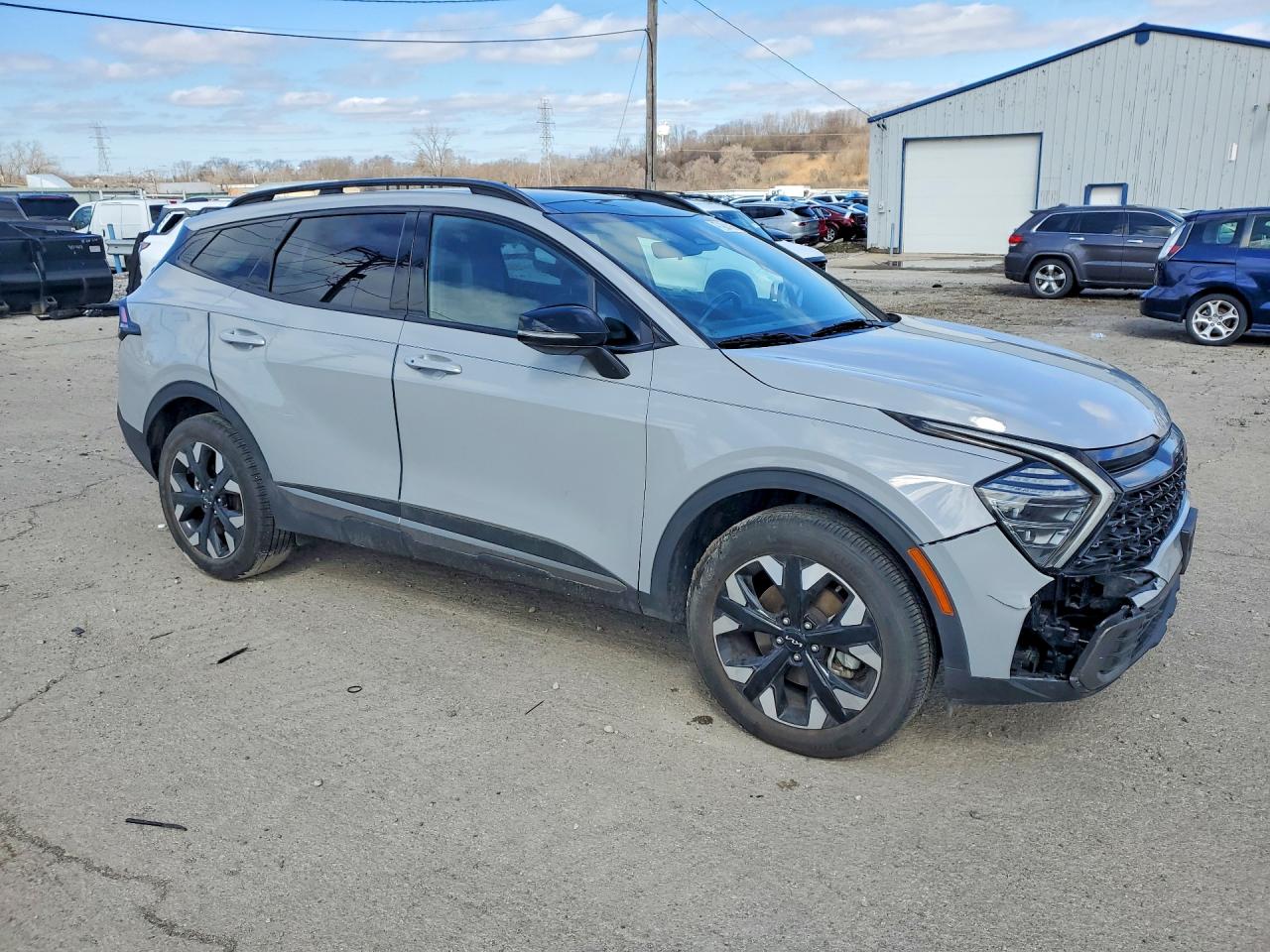 2024 KIA SPORTAGE X-LINE