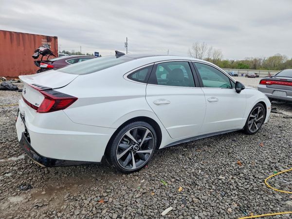 2022 HYUNDAI SONATA SEL Plus