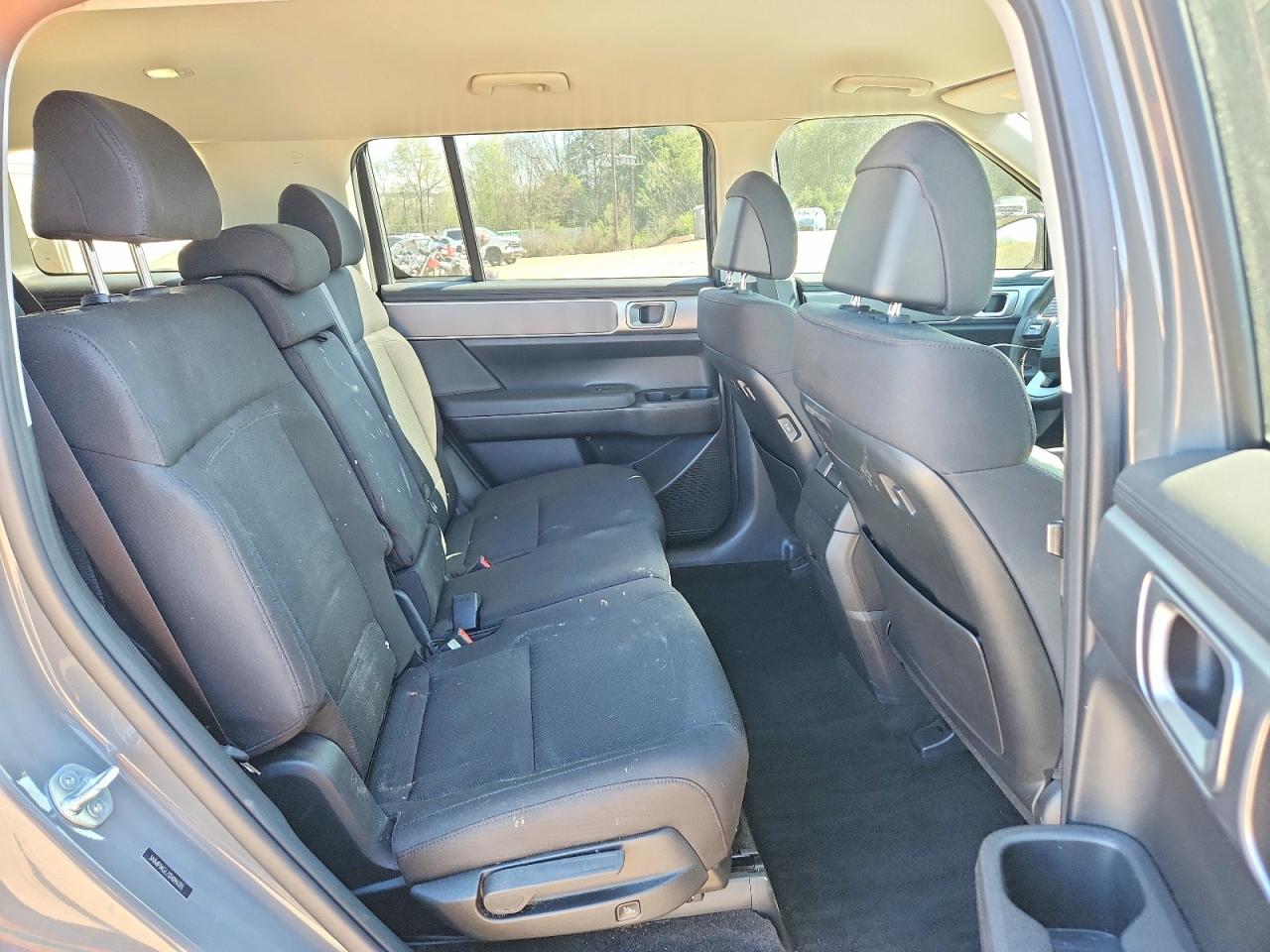 2025 HYUNDAI SANTA FE SE