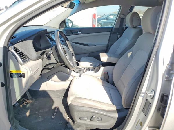 2016 HYUNDAI TUCSON