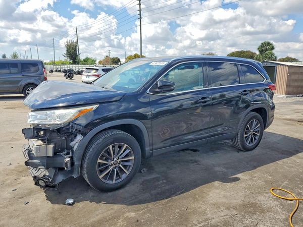 2019 TOYOTA HIGHLANDER SE/XLE