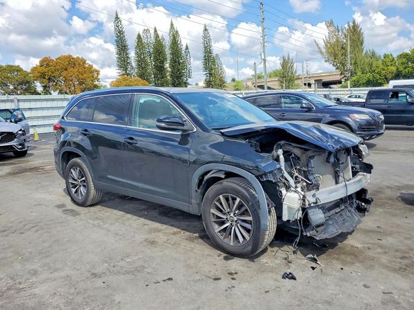 2019 TOYOTA HIGHLANDER SE/XLE