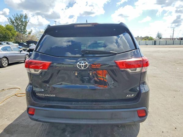 2019 TOYOTA HIGHLANDER SE/XLE