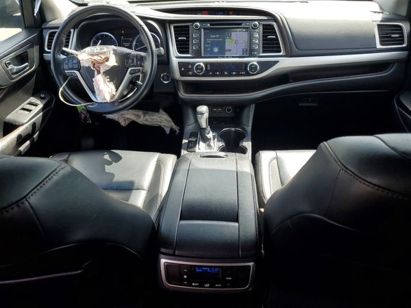 2019 TOYOTA HIGHLANDER SE/XLE