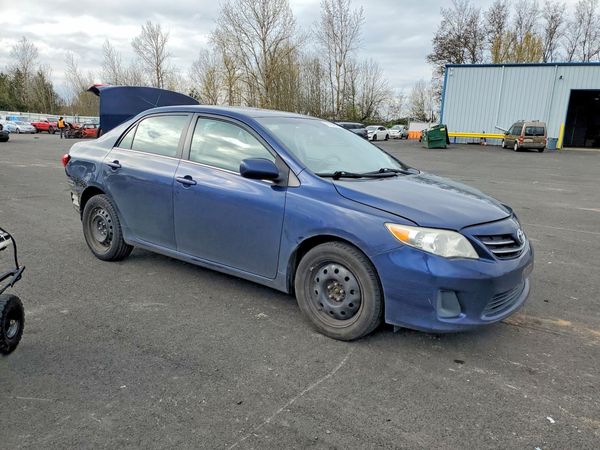 2013 TOYOTA COROLLA