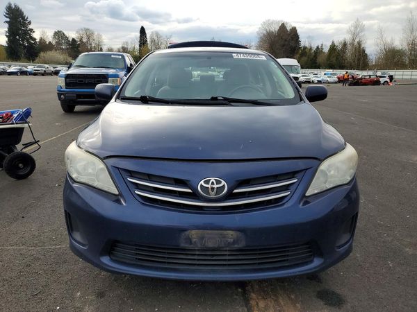 2013 TOYOTA COROLLA