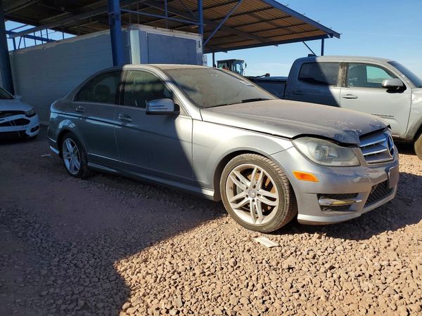 2013 MERCEDES-BENZ C