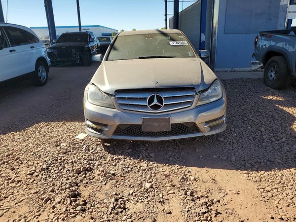 2013 MERCEDES-BENZ C