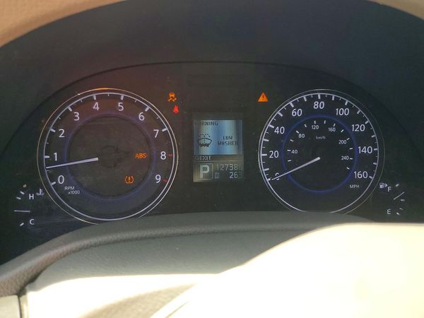 2015 INFINITI Q40