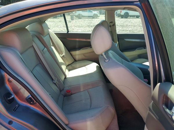 2015 INFINITI Q40