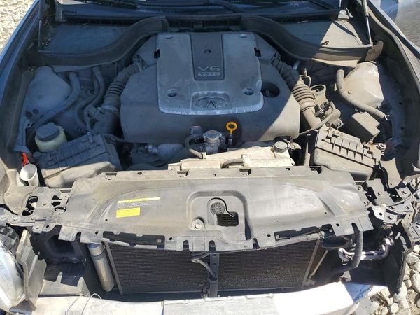 2015 INFINITI Q40