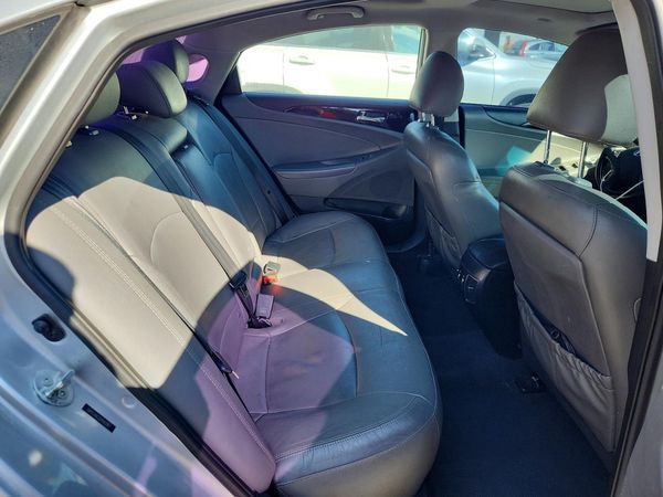 2013 HYUNDAI SONATA
