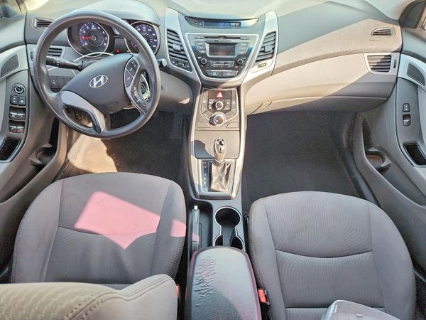 2014 HYUNDAI ELANTRA GLS(Middle)