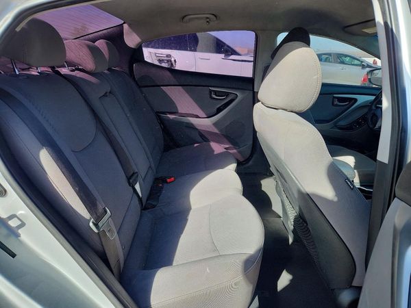 2014 HYUNDAI ELANTRA GLS(Middle)