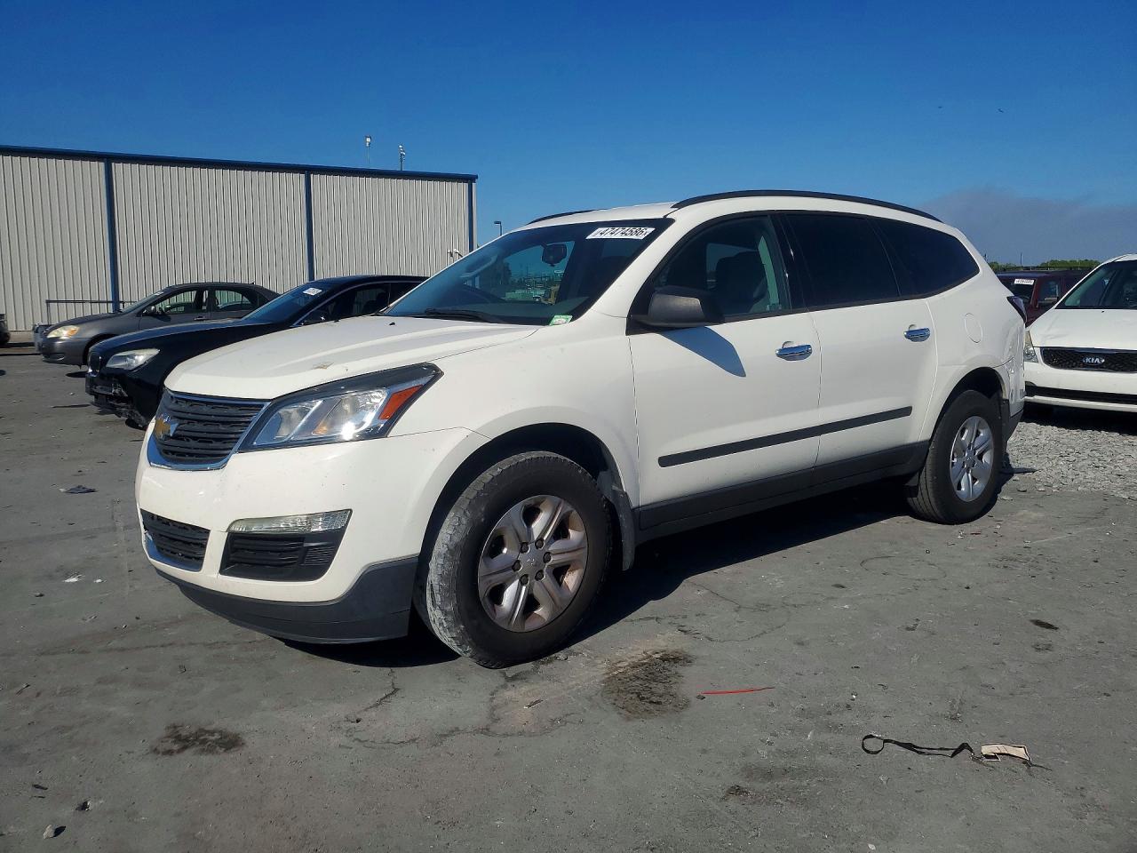 2015 CHEVROLET TRAVERSE LS