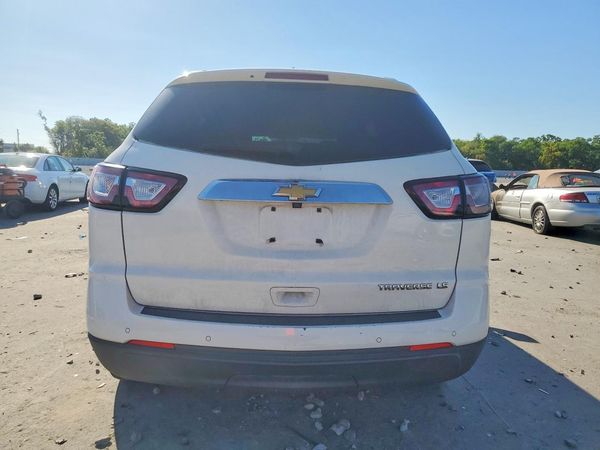 2015 CHEVROLET TRAVERSE LS