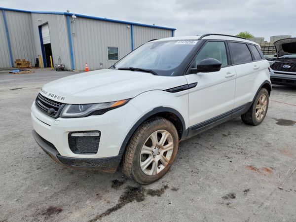 2016 LAND ROVER RANGEROVER SE — Front 3/4