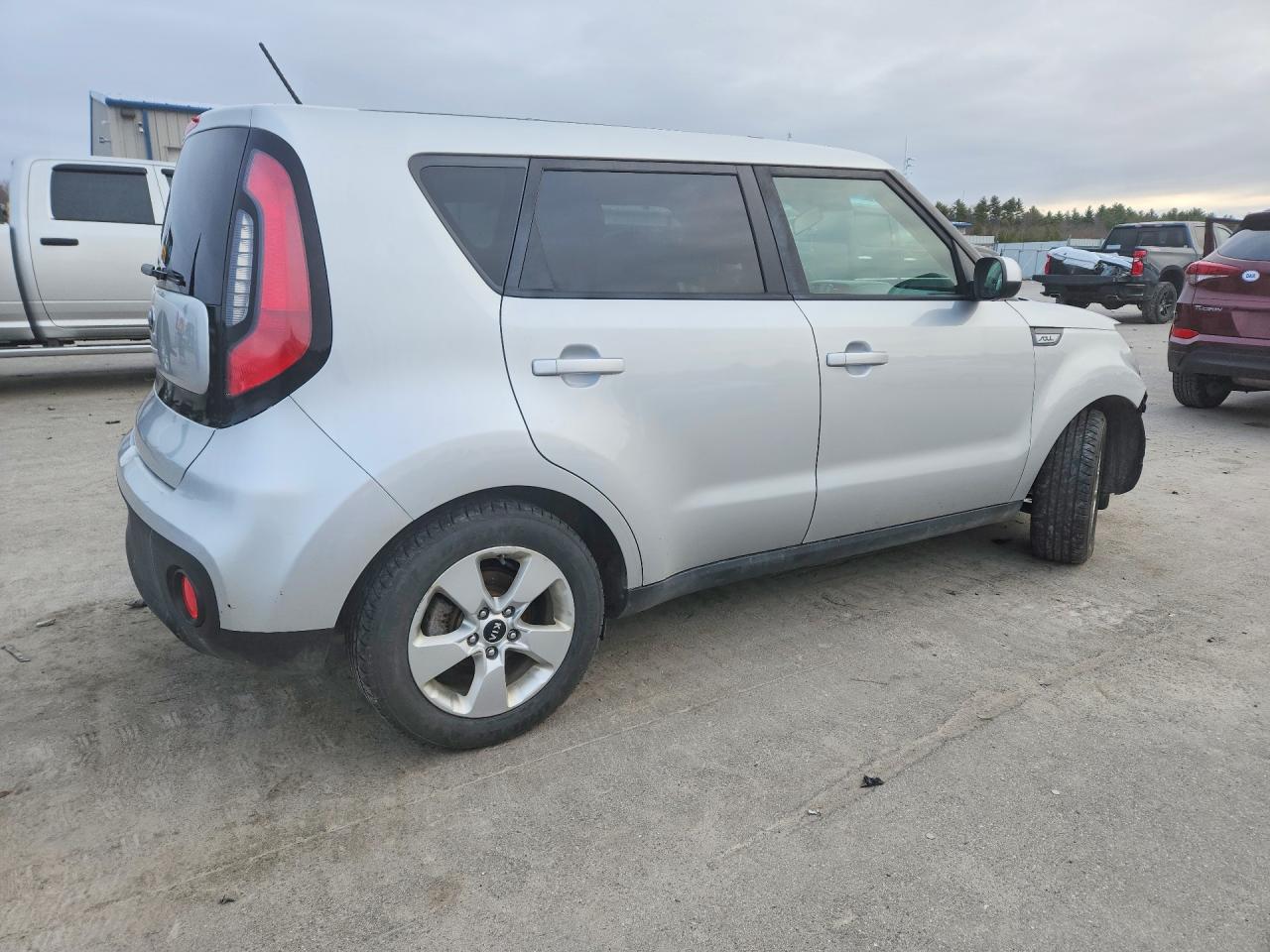 2017 KIA SOUL Base