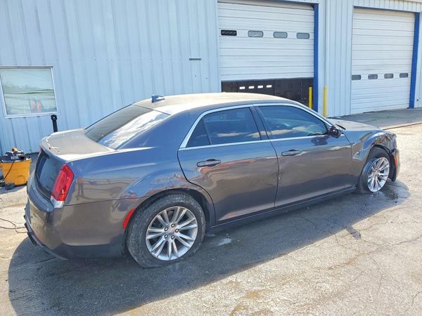 2020 CHRYSLER 300