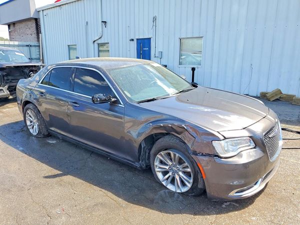 2020 CHRYSLER 300