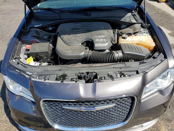 2020 CHRYSLER 300