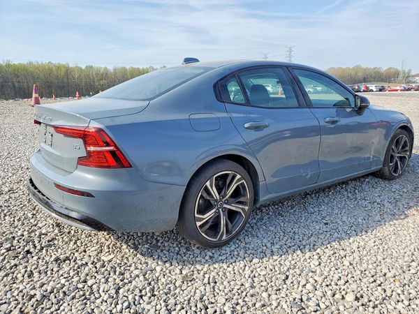 2024 VOLVO S60