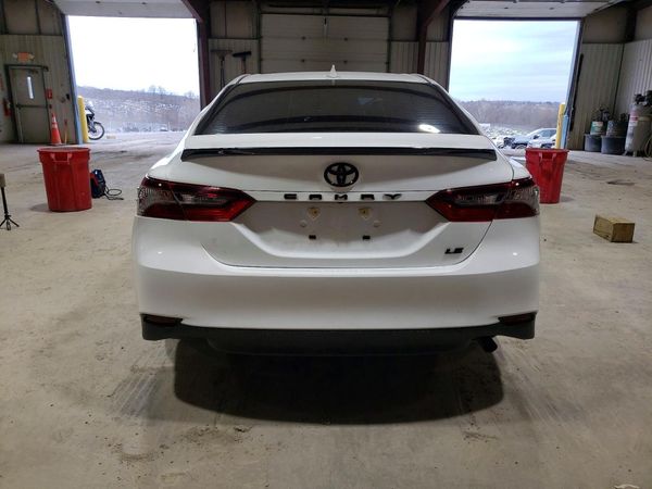 2024 TOYOTA CAMRY