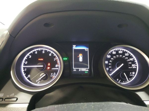 2024 TOYOTA CAMRY