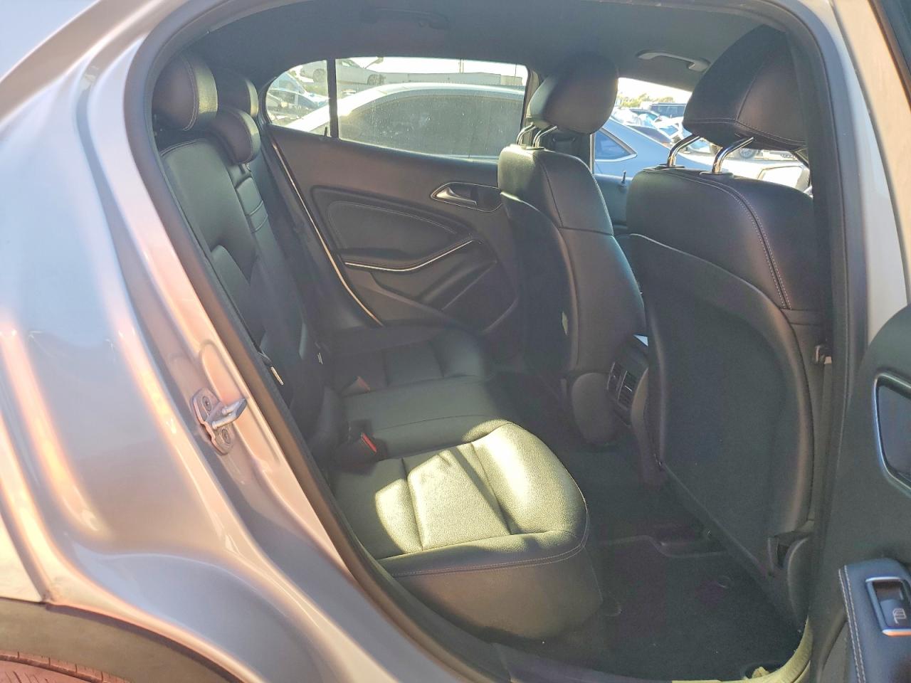 2018 MERCEDES-BENZ GLA