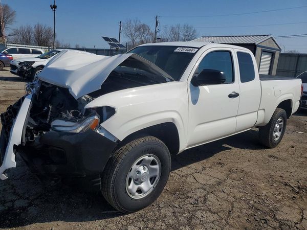 2022 TOYOTA TACOMA SR5