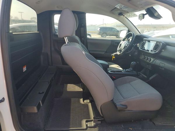 2022 TOYOTA TACOMA SR5