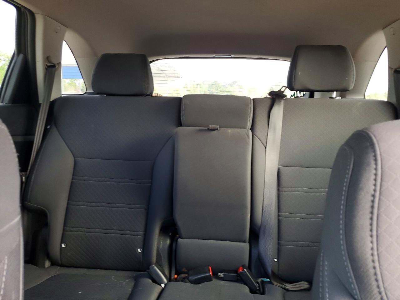 2016 KIA SORENTO L / LX
