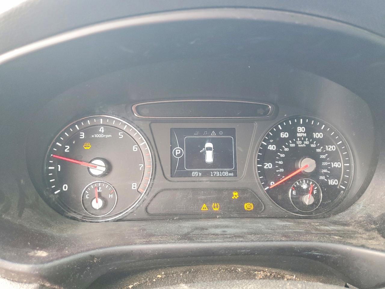2016 KIA SORENTO L / LX