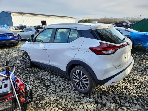 2022 NISSAN KICKS SV