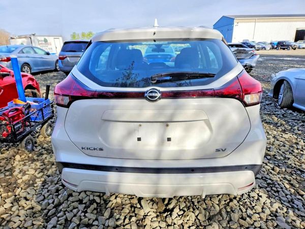2022 NISSAN KICKS SV