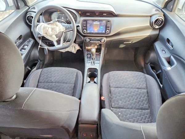 2022 NISSAN KICKS SV