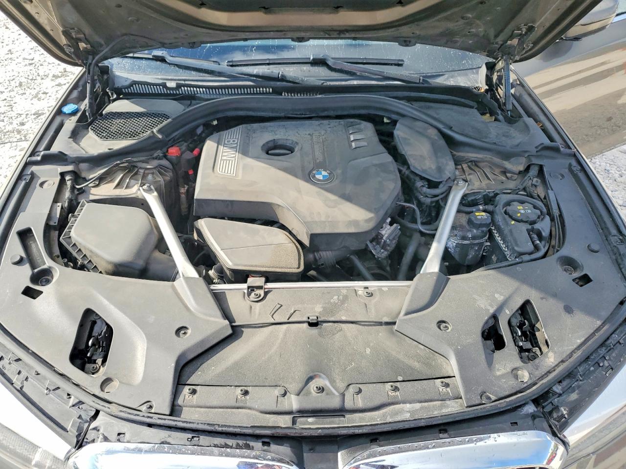 2019 BMW 530