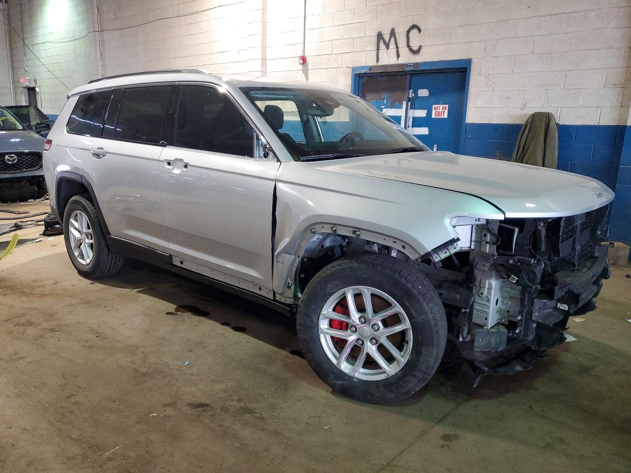 2023 JEEP GRAND CHEROKEE L LAREDO 4X4