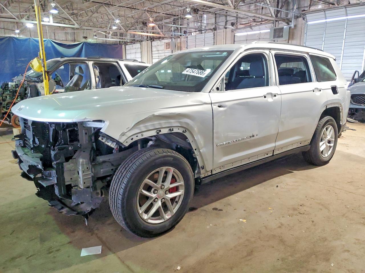 2023 JEEP GRAND CHEROKEE L LAREDO 4X4