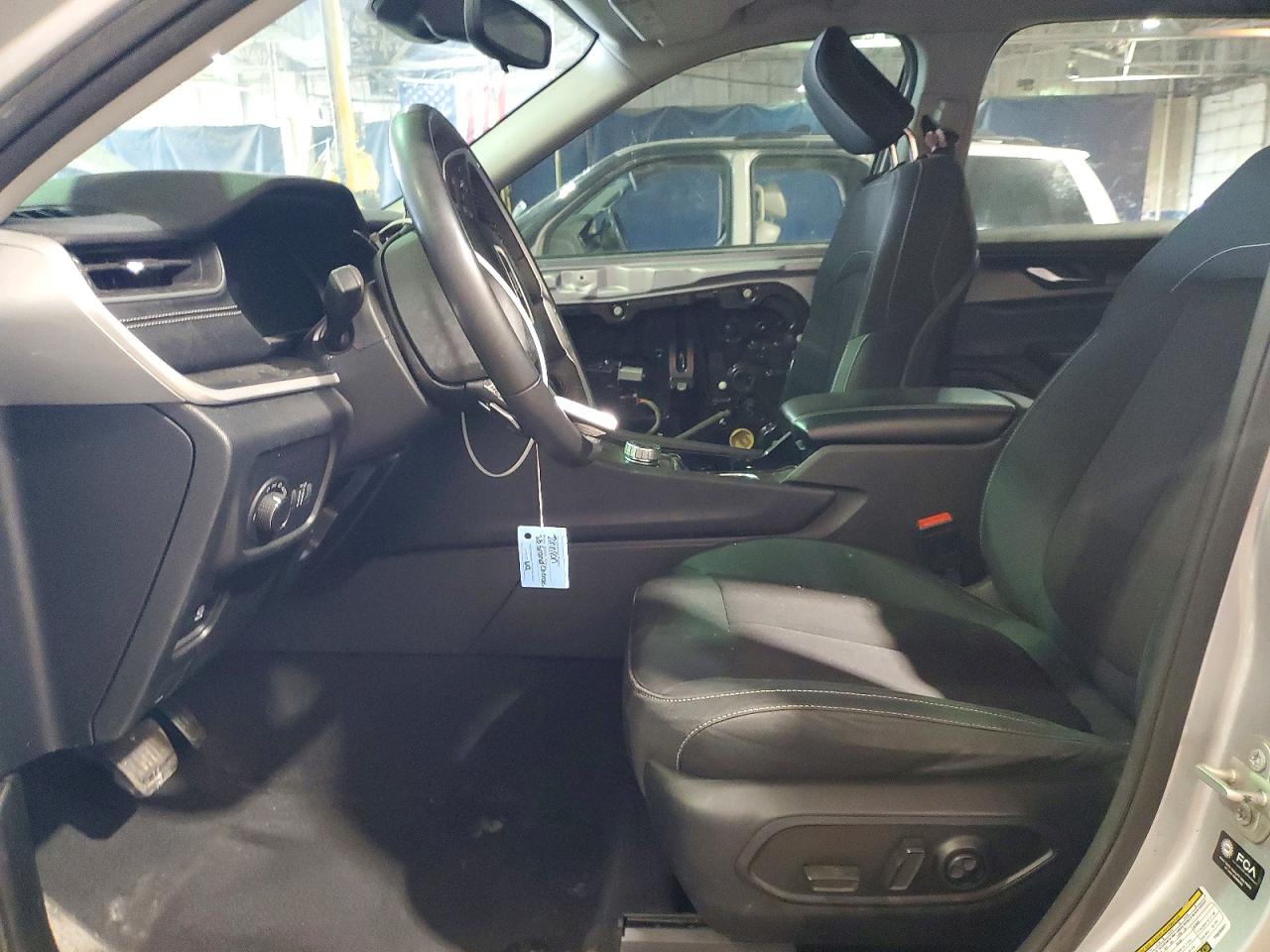 2023 JEEP GRAND CHEROKEE L LAREDO 4X4