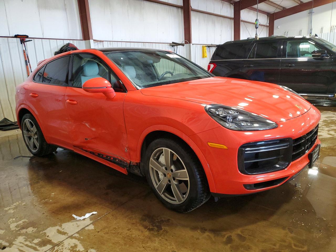 2020 PORSCHE CAYENNE