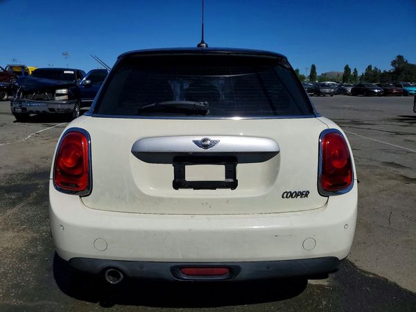 2015 MINI COOPER