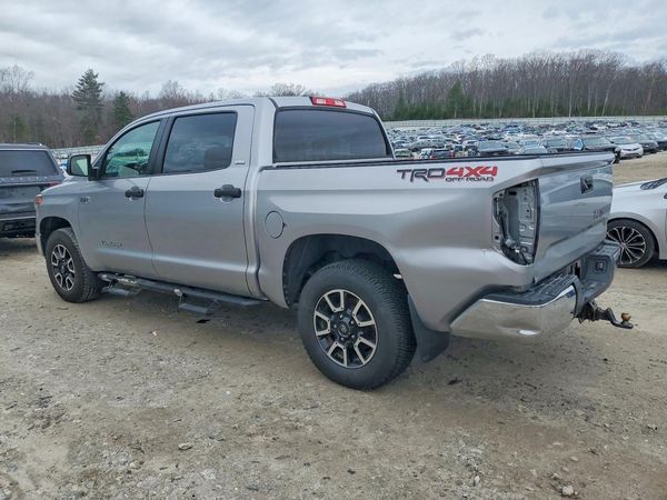 2018 TOYOTA TUNDRA