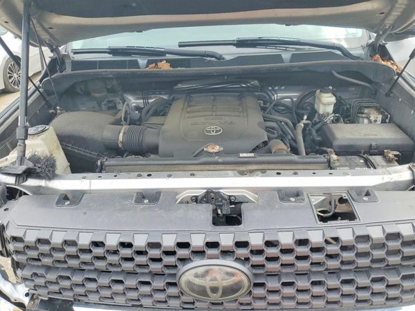 2018 TOYOTA TUNDRA