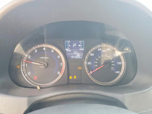 2015 HYUNDAI ACCENT