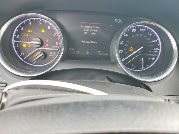 2020 TOYOTA CAMRY LE