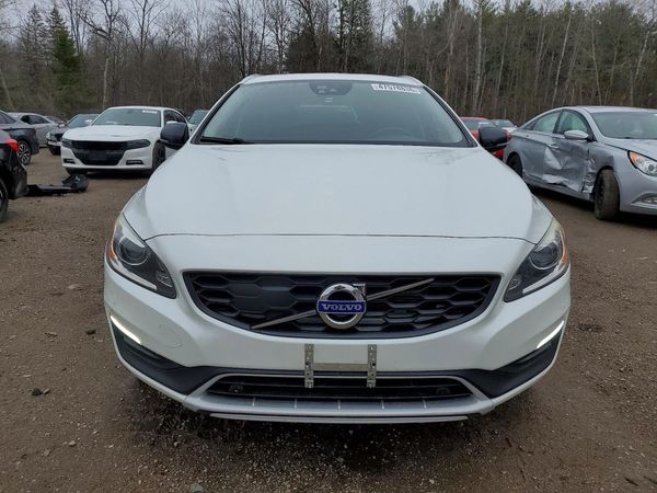 2018 VOLVO V60 CROSS COUNTRY Premier