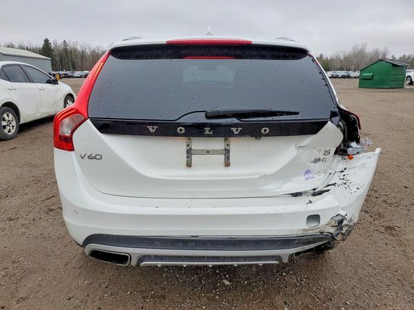 2018 VOLVO V60 CROSS COUNTRY Premier
