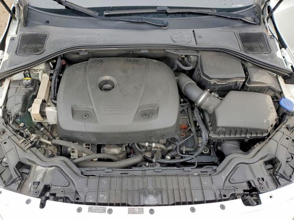 2018 VOLVO V60 CROSS COUNTRY Premier