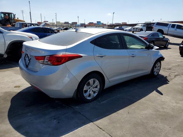 2013 HYUNDAI ELANTRA